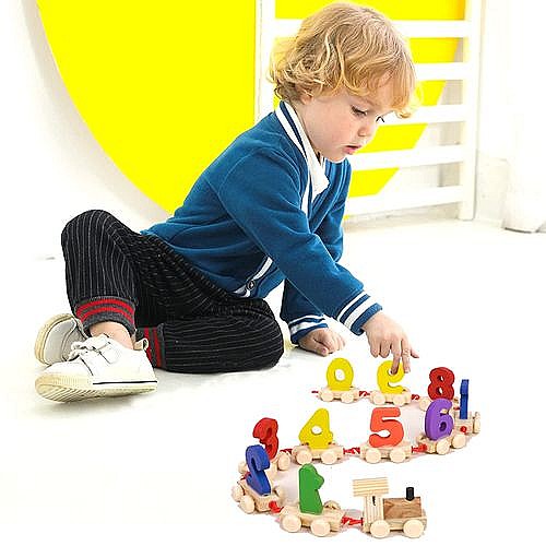 Circuit Train Numérique en Bois