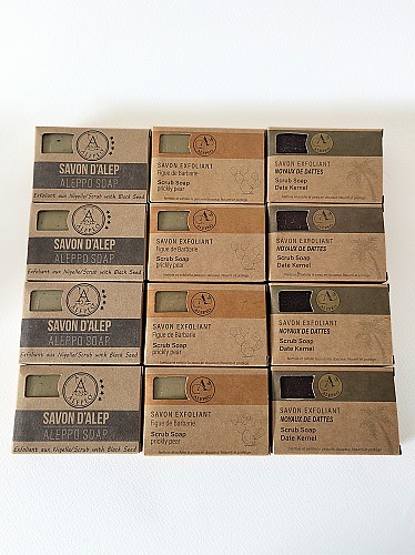 Pack de 12 Savons Exfoliants d'Alep – 3 Variétés Naturelles